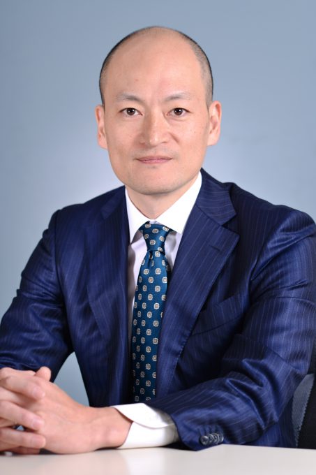 代表 中川洋一